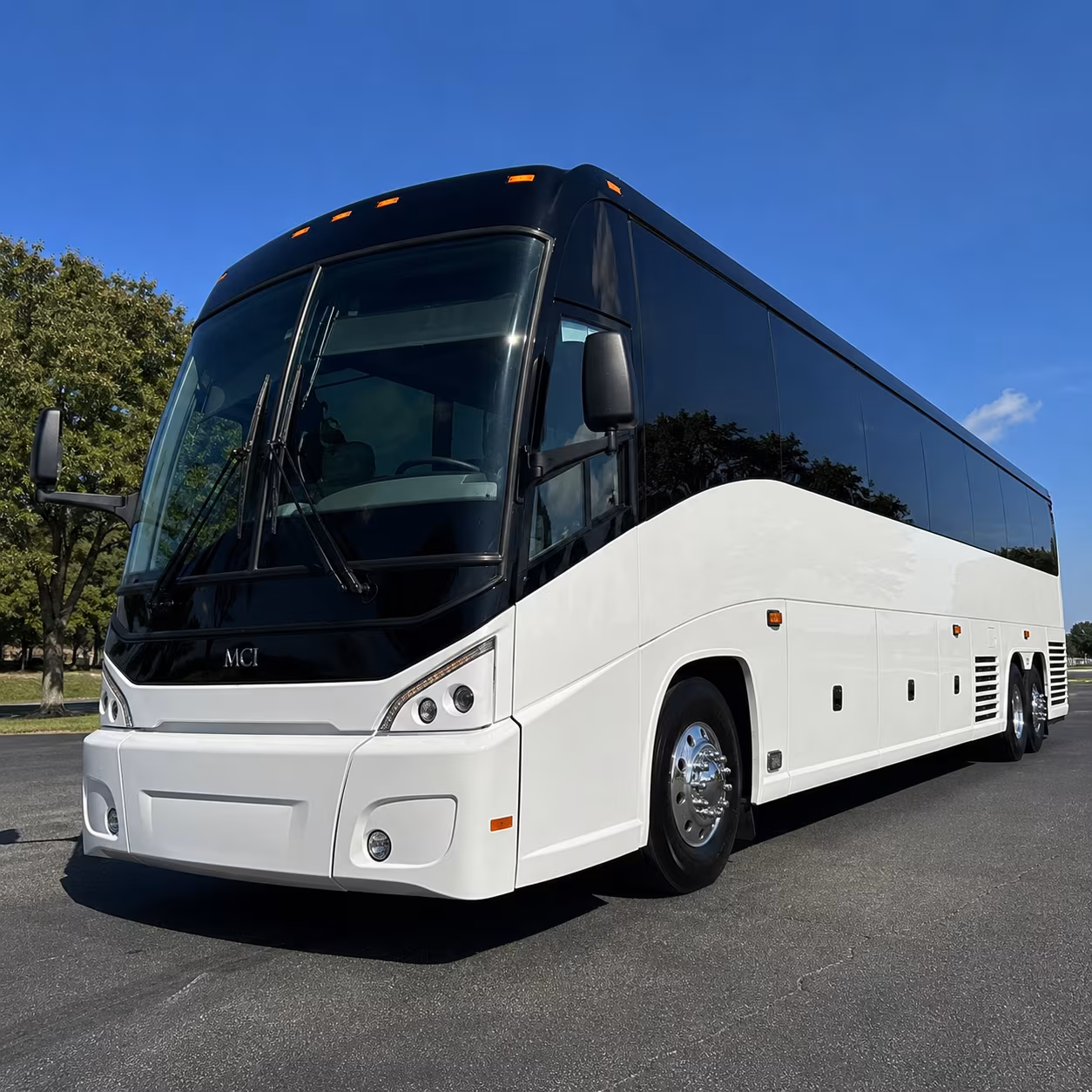 charter buses for greeley trade show attendees arriving at island grove