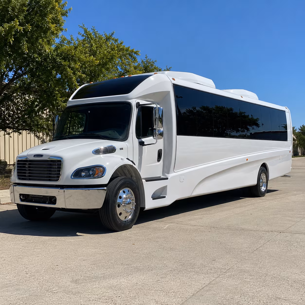 greeley 35 passenger minibus