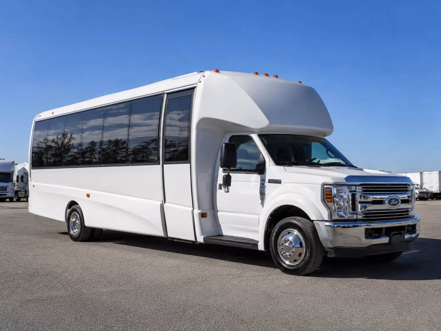 minibus rentals for executive teams and corporate site tours in northern colorado