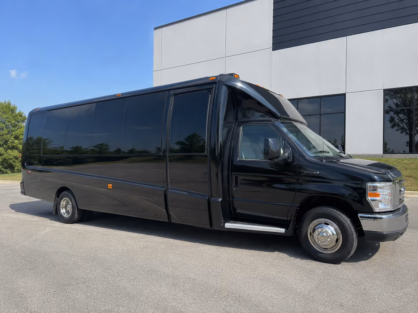 party buses for bachelorette wine tours around greeley and weld county