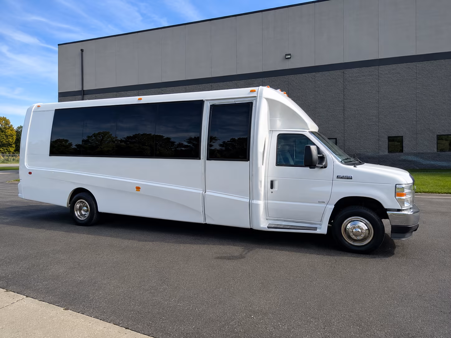 reserve transportation for your next airport transfer 2