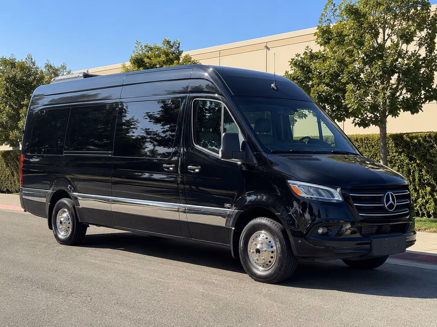 reserve transportation for your next bachelor or bachelorette party 5